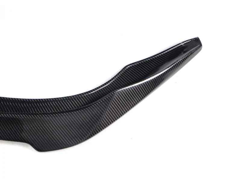 V Style
Rear spoiler